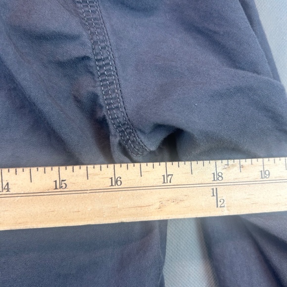 Converse Shirt Men Small Gray 100% Cotton Long Sleeve Pocket Collar Button Down - Picture 10 of 10